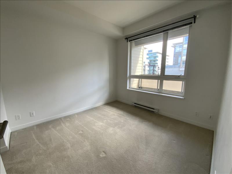 10880  No. 5 Road