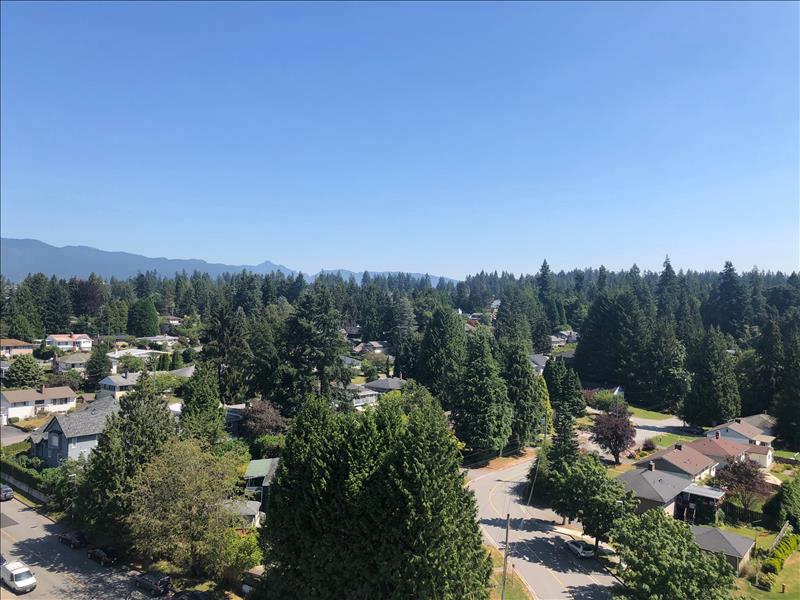 530  Whiting Way, Coquitlam