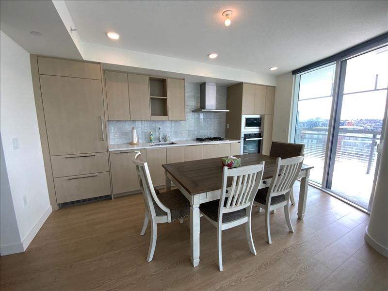 87  Nelson Street, Vancouver