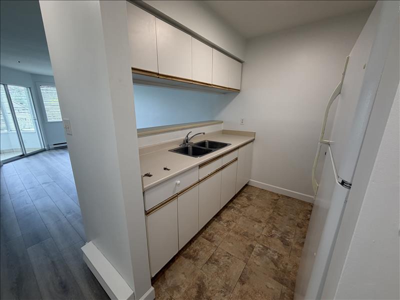 1567 East Broadway
