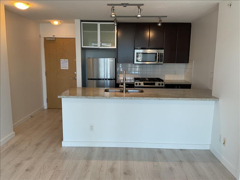 2289  Yukon Crescent
